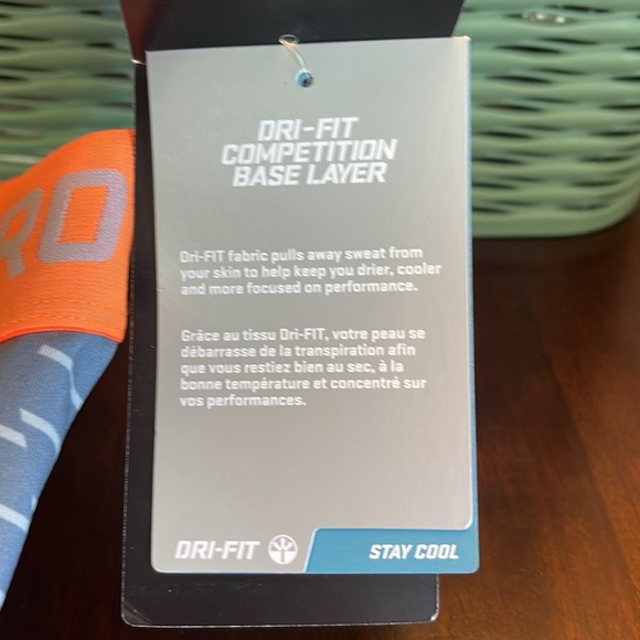 NWT Nike Pro Bash Women’s Training Compression Shorts - Picture 8 of 10